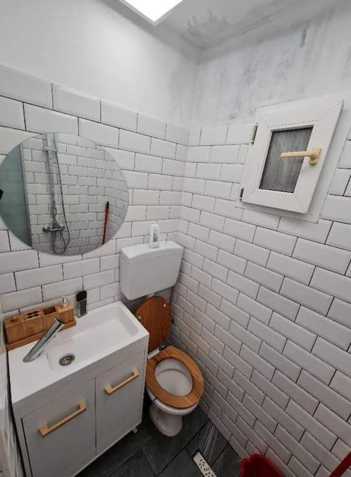Apartamento Garsoniera - Moderna - Timisoara Exterior foto